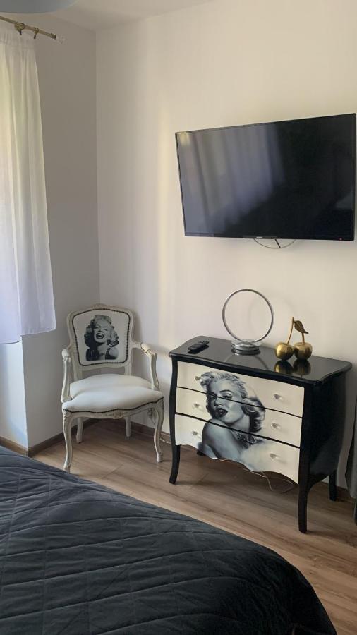 Apartment Golden Legionow